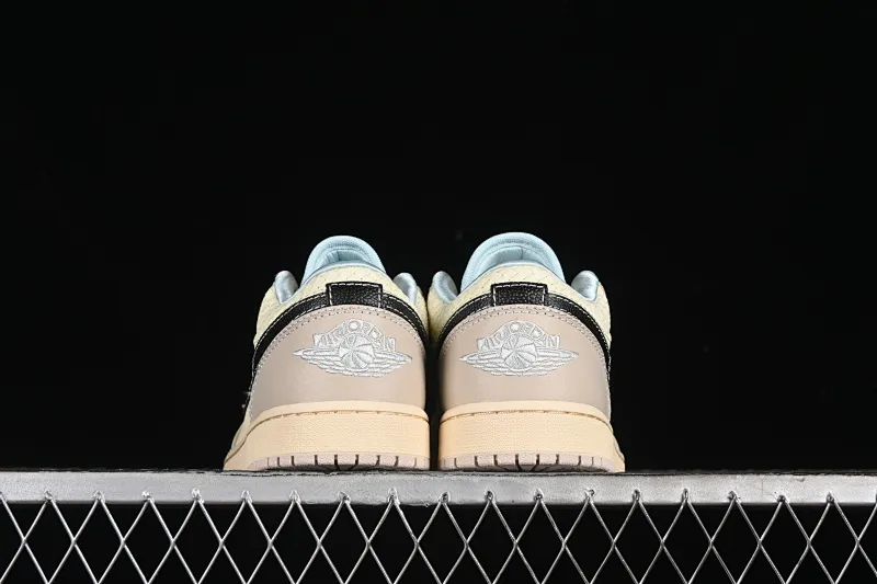All categories Air Jordan Jordan series basketball shoes Air Jordan 1 Low G version pure original Air Jordan 1 Low AJ1 Joe 1 sandy style low-top retro basketball shoes HQ3440-101
